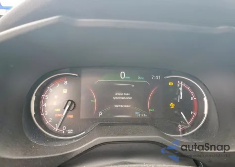 2023 Toyota Rav4 Xle z USA, uszkodzony, nr VIN 2T3W1RFV7PW256611